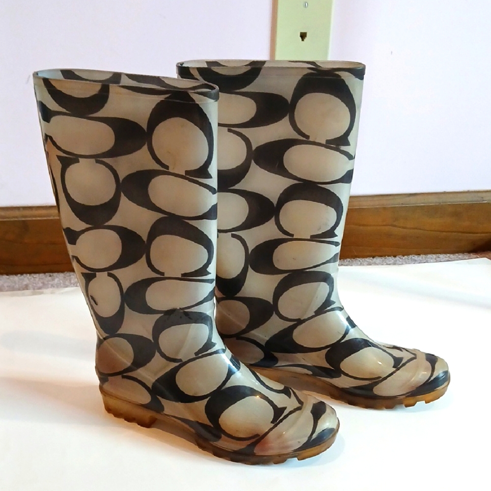 Coach Black and Tan Winter Rain Boots with Signature Design Size 8